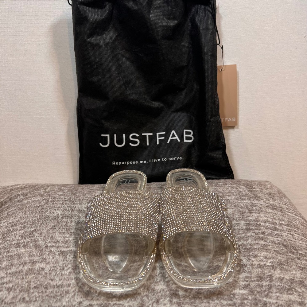JustFab Berty Flat Sandals Women 7 Clear Jelly Rhinestone Slide Y2K